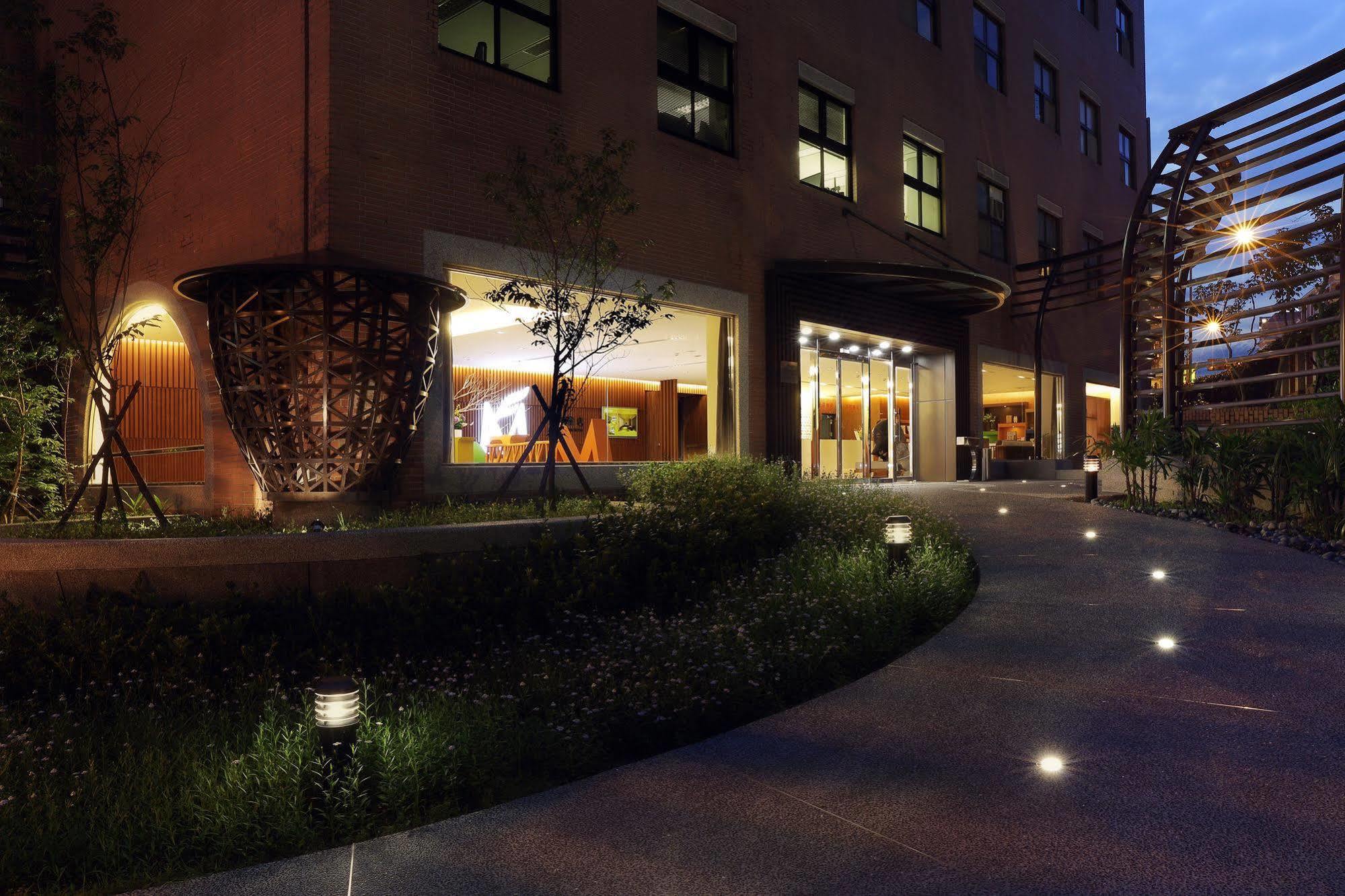 Mellow Fields Hotel Taipei Exterior photo